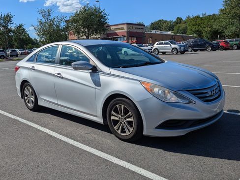 Used 2014 Hyundai Sonata GLS w/ Popular Equipment Group 2 FWD image 1