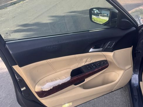 Used 2011 Honda Crosstour EX-L image 14