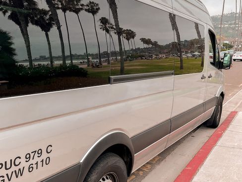 Used 2012 Mercedes-Benz Sprinter 2500 image 12