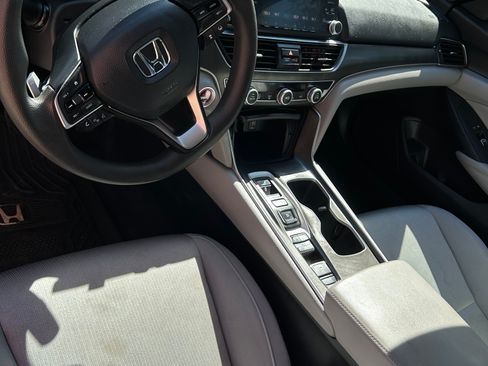 Used 2018 Honda Accord Hybrid image 12