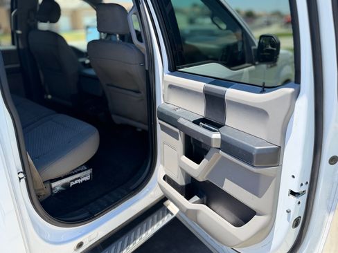 Used 2016 Ford F150 XLT w/ Equipment Group 302A Luxury AWD/4WD image 16