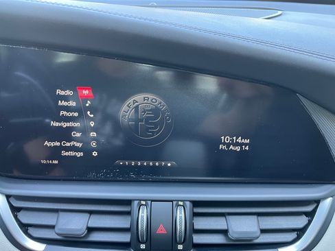 Used 2019 Alfa Romeo Giulia Ti Sport w/ Quick Order Package 22S Sport AWD/4WD image 19