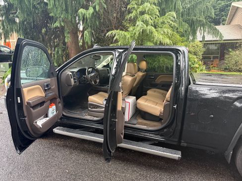 Used 2017 GMC Sierra 1500 Denali w/ Denali Ultimate Package image 6