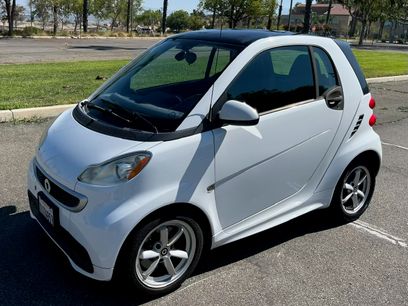 Used 2014 smart fortwo passion w/ Crystal Grey Leather Package