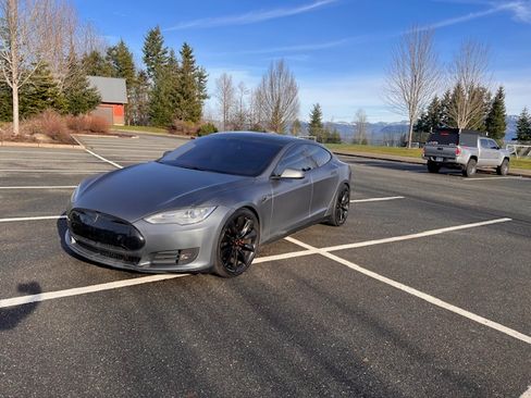 Used 2013 Tesla Model S Performance image 6