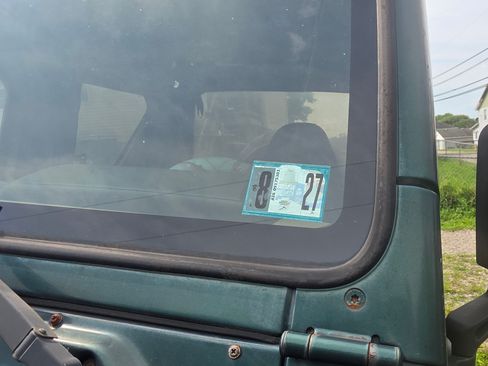 Used 2001 Jeep Wrangler Sahara AWD/4WD image 11