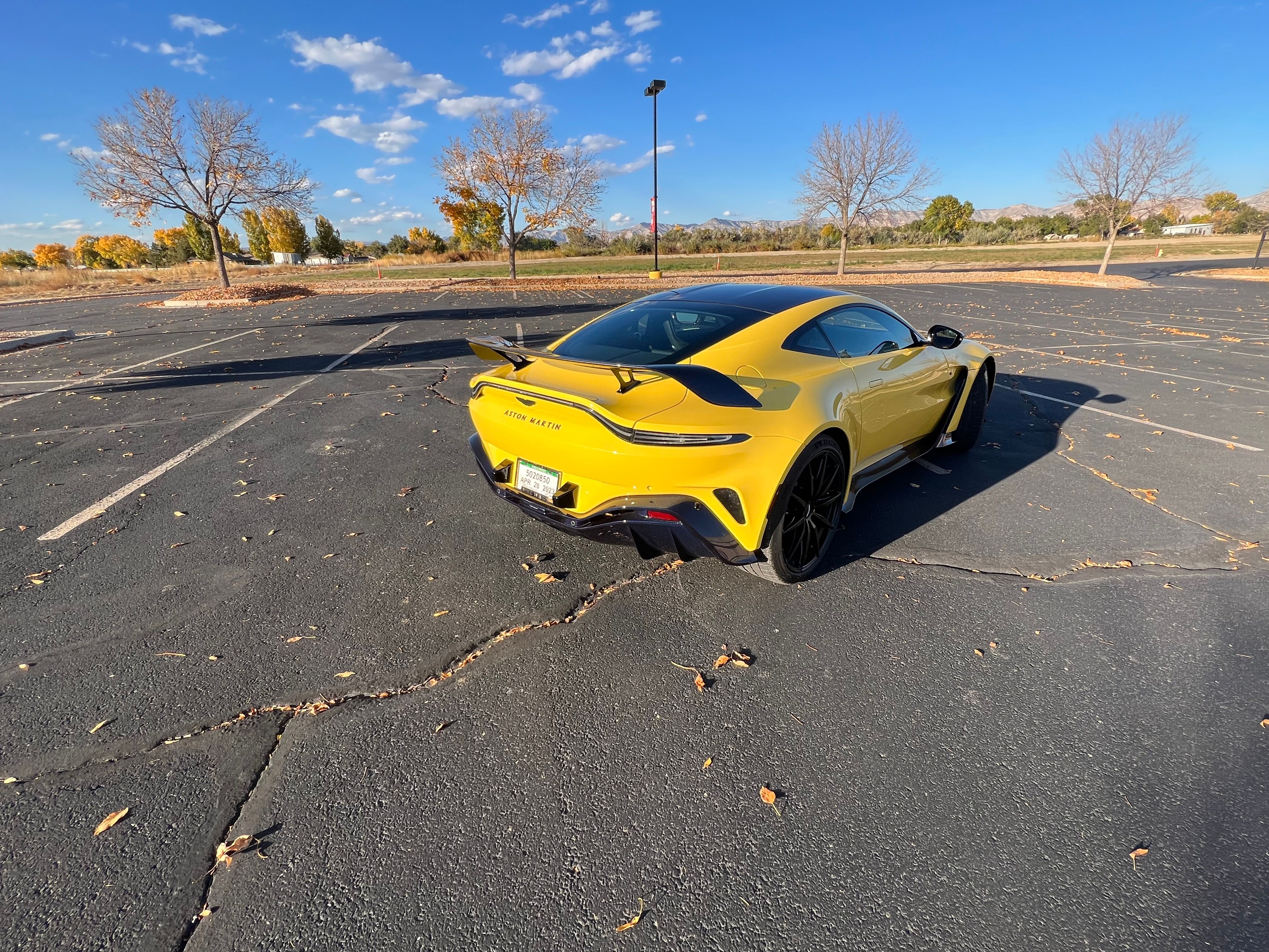 Used 2023 Aston Martin V12 Vantage RWD image 12