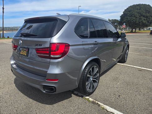 Used 2018 BMW X5 xDrive35d w/ M Sport Package image 4