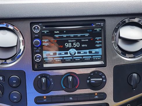 Used 2008 Ford F350 FX4 image 11