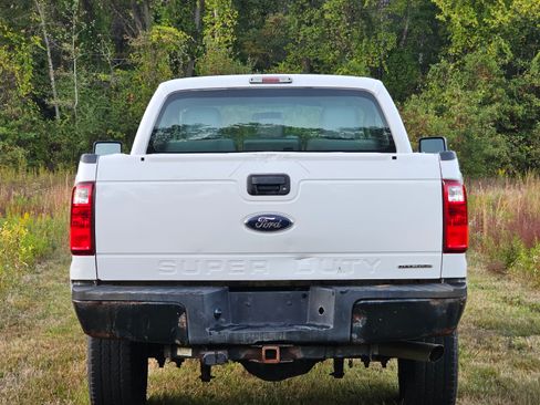 Used 2014 Ford F250 XL w/ Power Equipment Group image 5