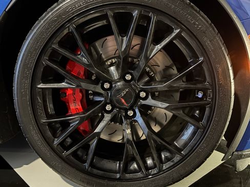 Used 2019 Chevrolet Corvette Z06 image 15