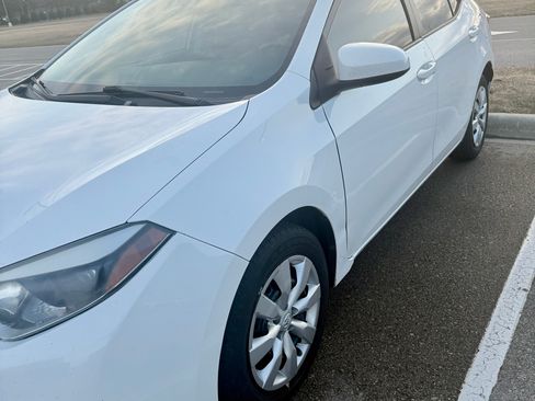 Used 2014 Toyota Corolla LE image 11