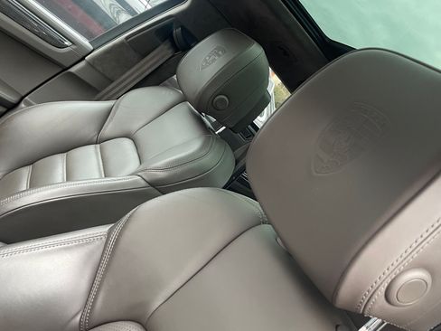 Used 2016 Porsche Macan Turbo image 14