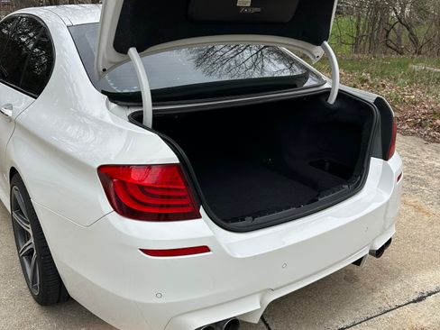 Used 2013 BMW M5 image 13