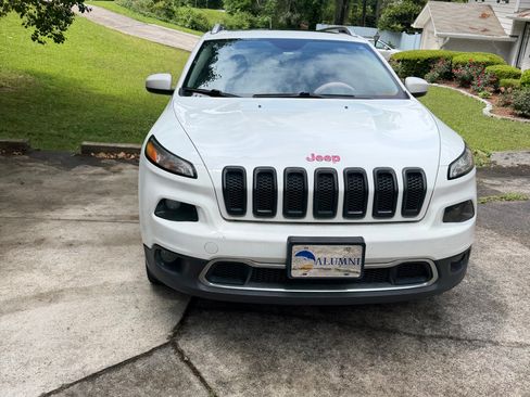 Used 2014 Jeep Cherokee Limited w/ Luxury Group FWD image 2