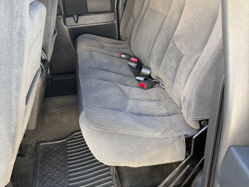 Used 2005 Chevrolet Silverado 1500 LS w/ Silverado Performance Edition image 15