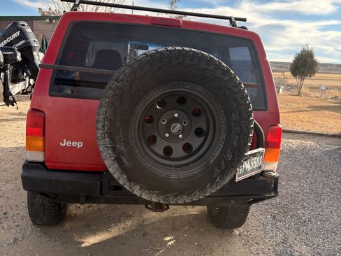 Used 2000 Jeep Cherokee Classic image 11