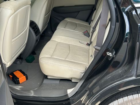 Used 2019 Cadillac XT5 Luxury FWD image 11