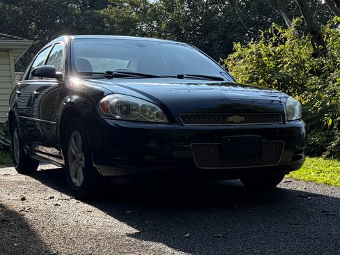 Used 2016 Chevrolet Impala Limited LS FWD image 2