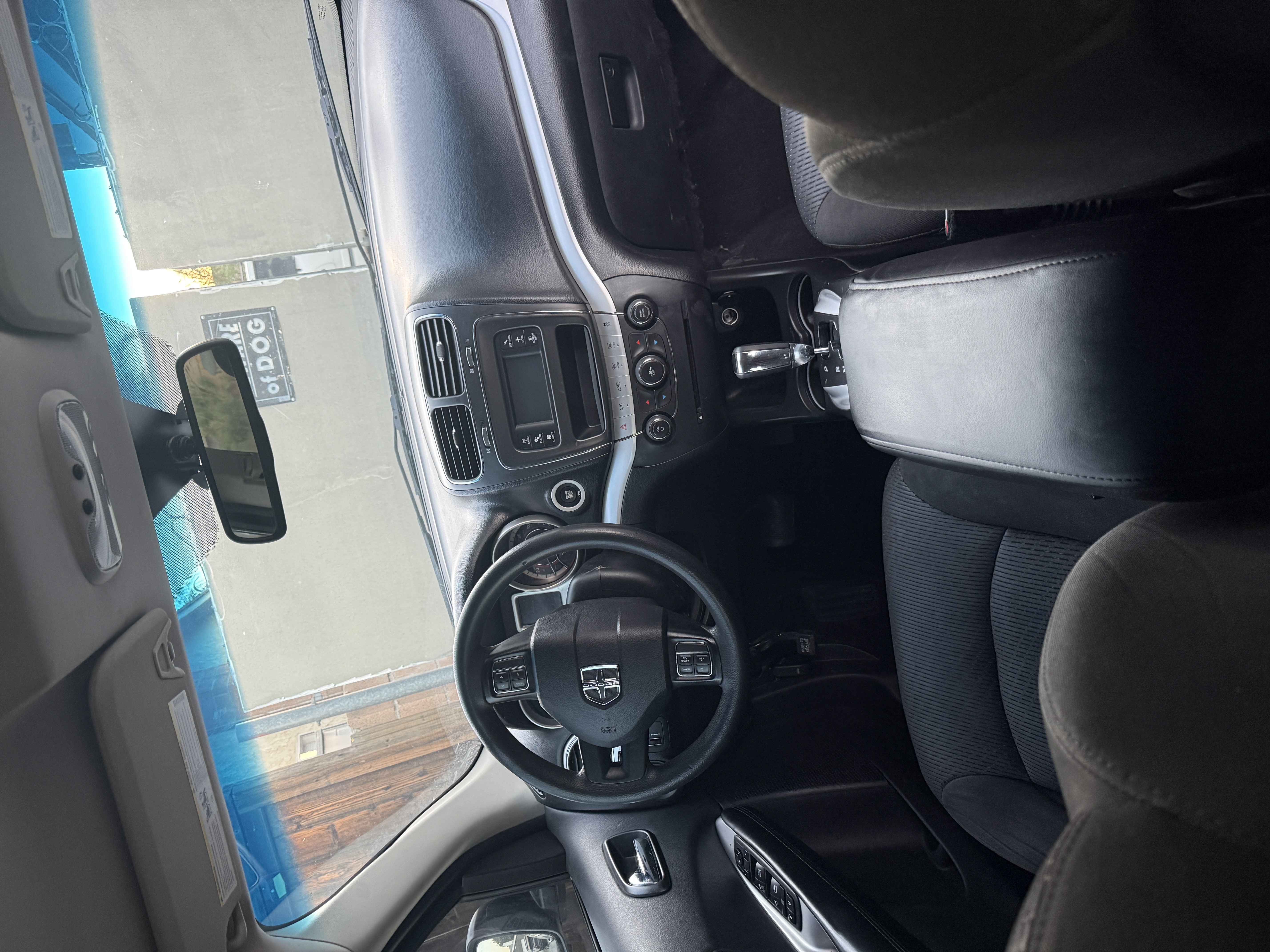 Used 2019 Dodge Journey SE w/ Blacktop Package FWD image 9