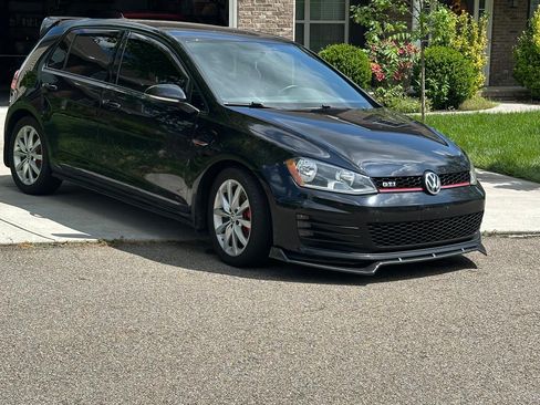 Used 2016 Volkswagen GTI S image 6