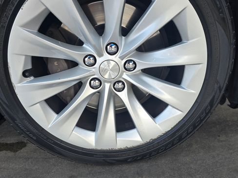 Used 2018 Tesla Model S 75D image 16