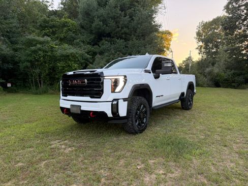 Used 2024 GMC Sierra 2500 AT4 w/ AT4 Premium Plus Package AWD/4WD image 1