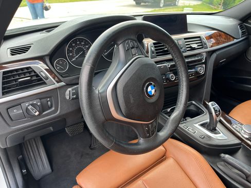 Used 2017 BMW 330i Sedan RWD image 6
