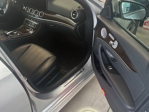 Used 2020 Mercedes-Benz E 350 Sedan image 8