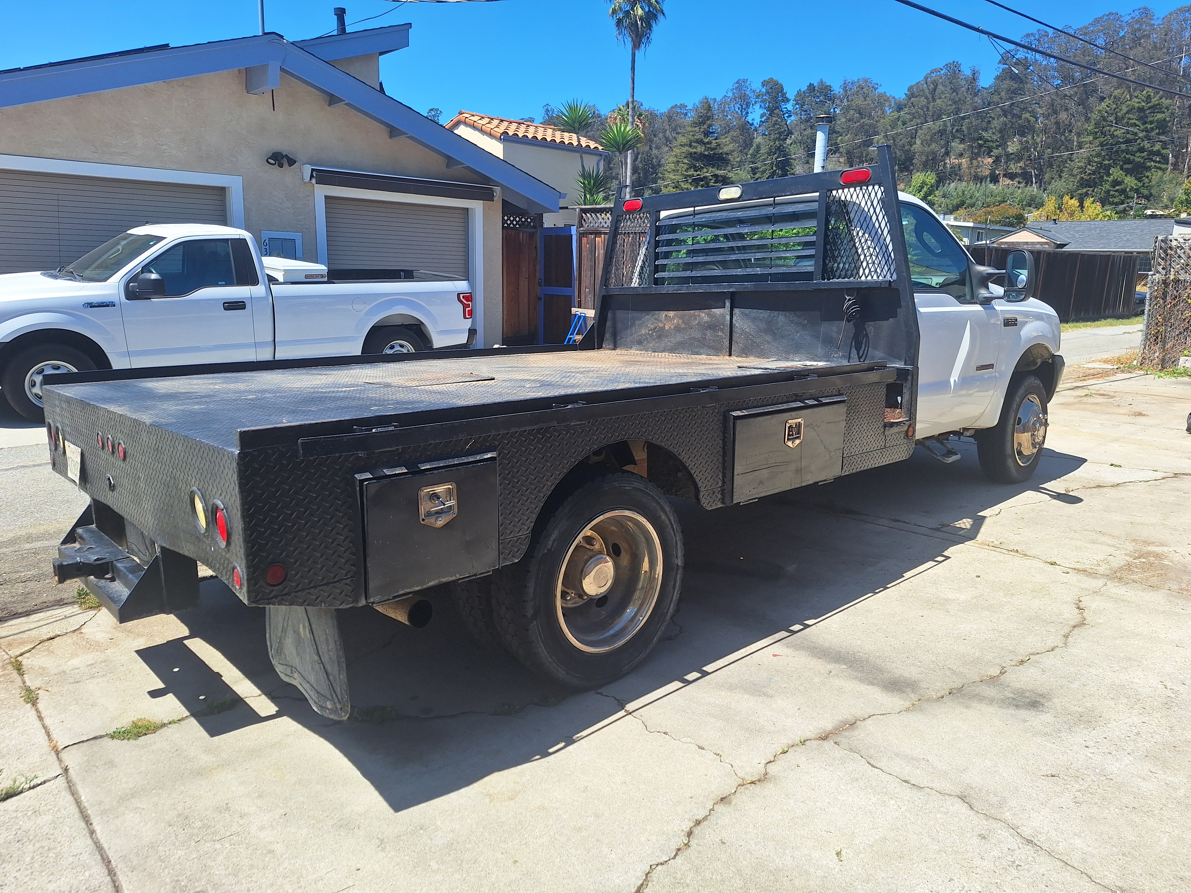 Used 2003 Ford F550 2WD Regular Cab Super Duty image 6