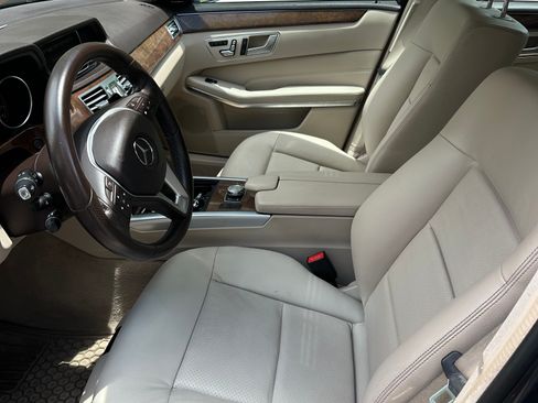 Used 2014 Mercedes-Benz E 350 4MATIC Wagon image 13