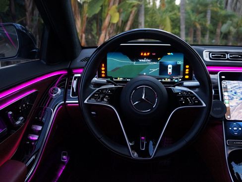 Used 2024 Mercedes-Benz S 580e 4MATIC Sedan image 19