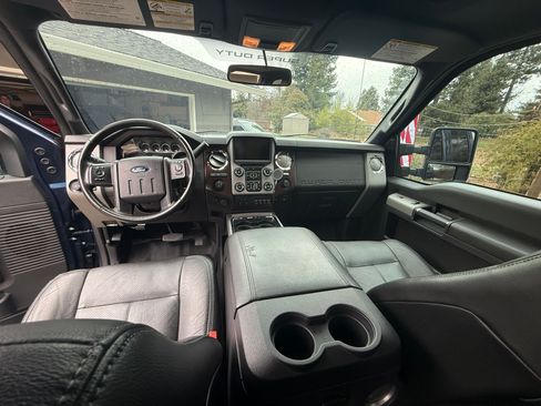 Used 2016 Ford F250 Lariat w/ Lariat Ultimate Package image 17