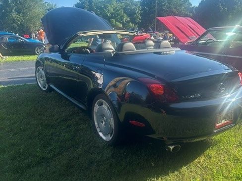 Used 2002 Lexus SC 430 Convertible RWD image 3