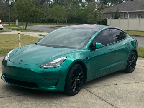 Used 2018 Tesla Model 3 Performance image 2