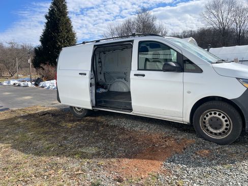 Used 2016 Mercedes-Benz Metris image 8