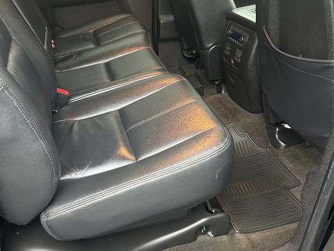 Used 2013 Chevrolet Avalanche LS w/ All-Star Edition image 14