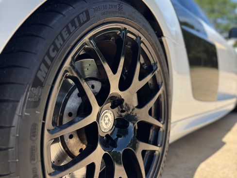 Used 2010 Audi R8 V10 AWD/4WD image 15