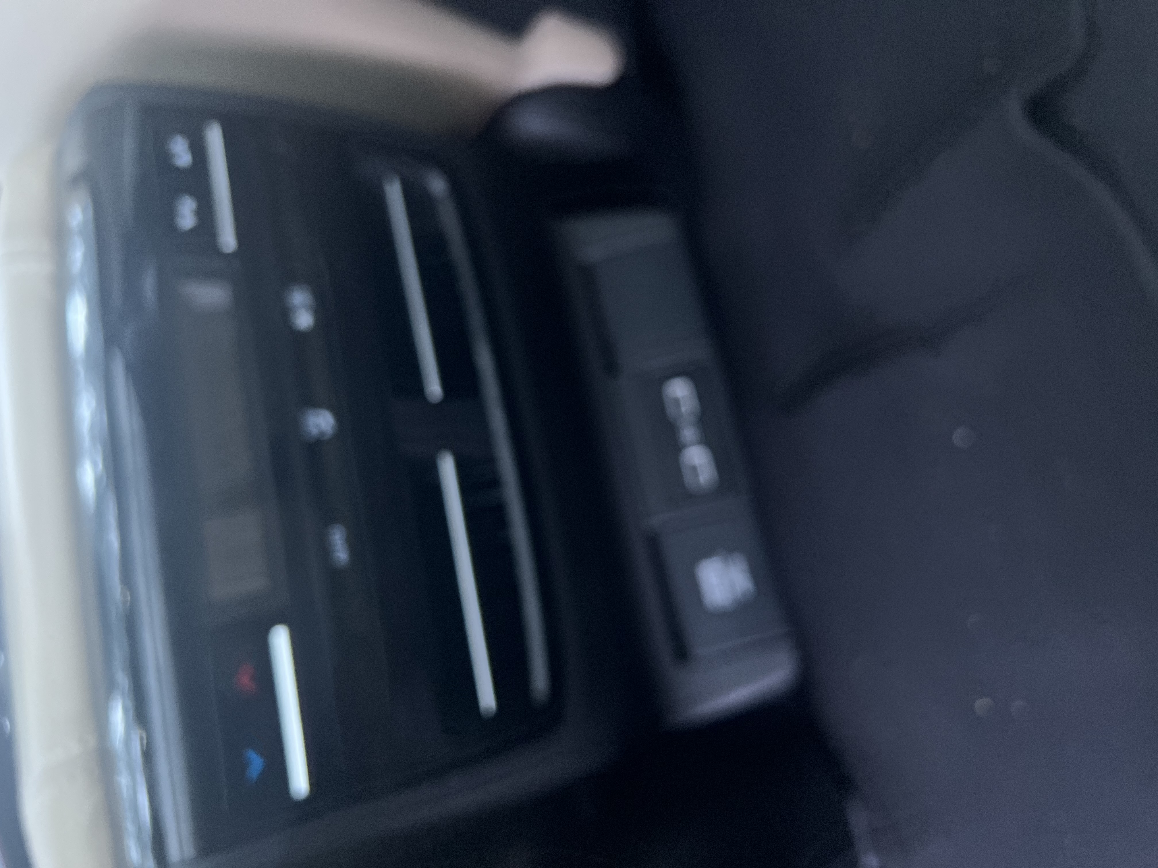 Used 2022 Acura MDX w/ Technology Package FWD image 12