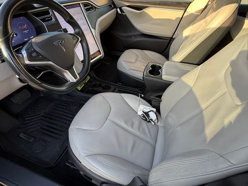 Used 2014 Tesla Model S P85 RWD image 4