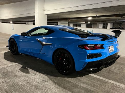 Used 2025 Chevrolet Corvette Z06 image 4