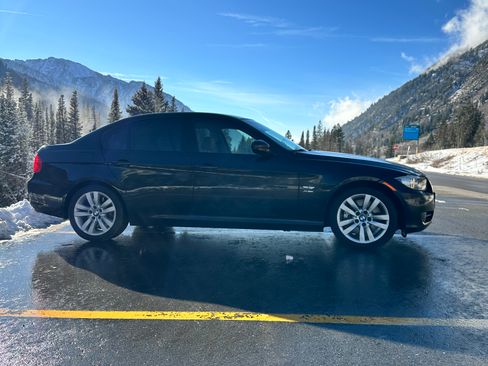 Used 2011 BMW 335i xDrive 335i xDrive Sedan 4D image 9