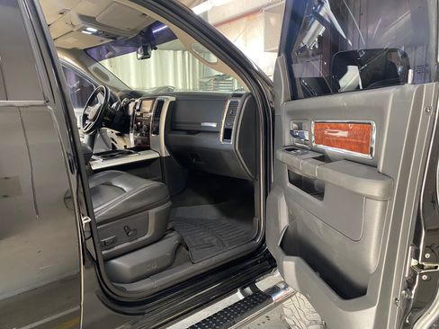 Used 2010 Dodge Ram 2500 Truck Laramie w/ Chrome Accents Group image 22