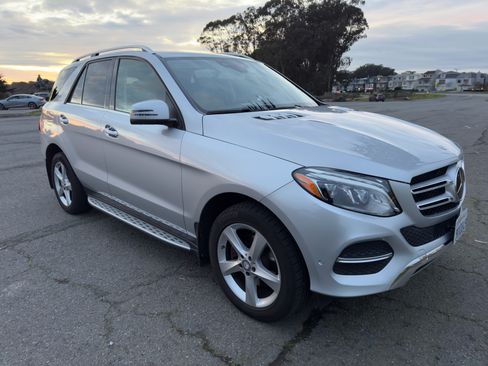 Used 2016 Mercedes-Benz GLE 300d 4MATIC image 24