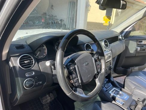 Used 2016 Land Rover LR4 HSE Silver Edition image 11