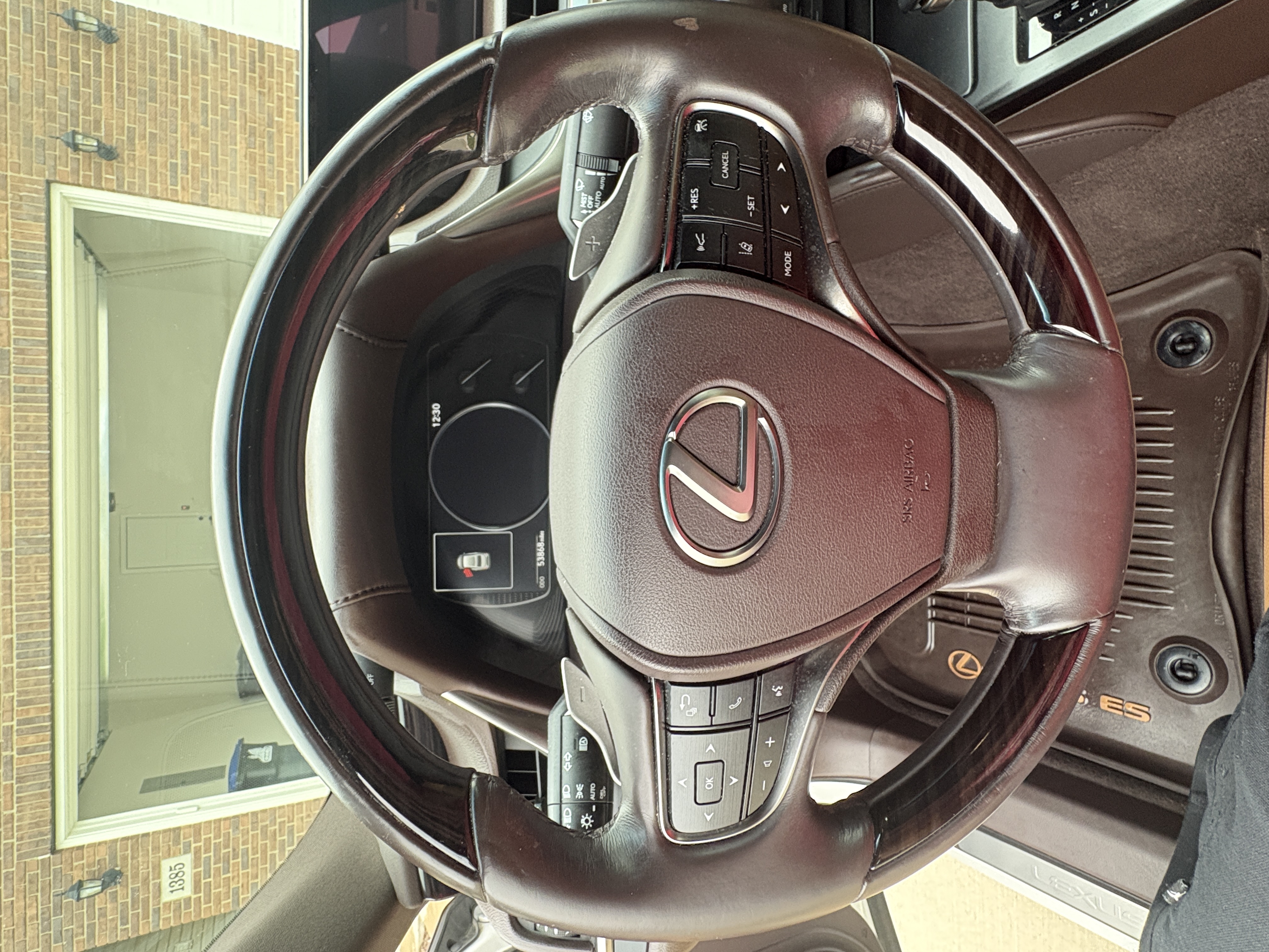 Used 2020 Lexus ES 300h w/ Premium Package FWD image 12