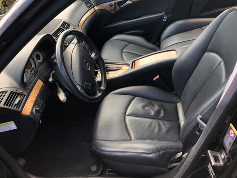Used 2008 Mercedes-Benz E 350 Sedan image 18