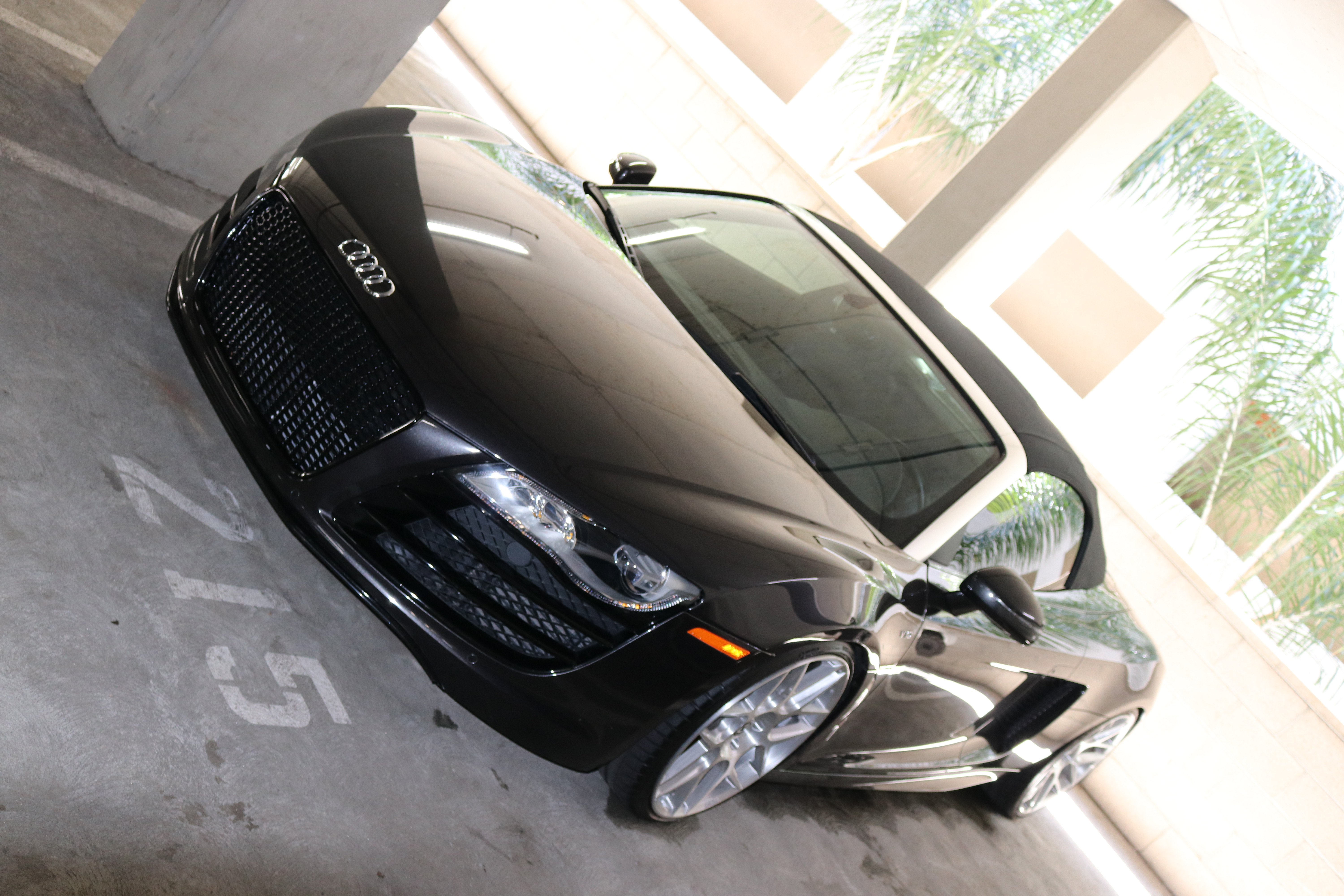 Used 2012 Audi R8 V10 AWD/4WD image 13