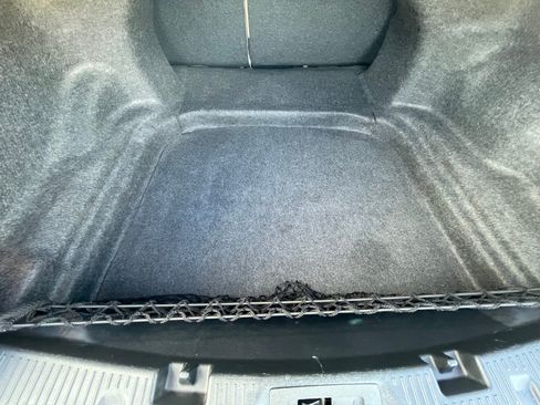 Used 2018 Ford Taurus Limited w/ Driver Assist Package image 27