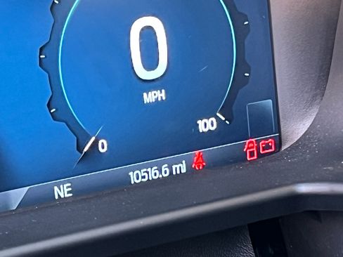 Used 2025 Ford F450 Platinum w/ FX4 Off-Road Package image 15